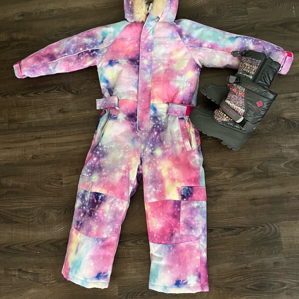 BUNDLE: Girls Waterproof Snowsuit Coveralls - Size 120 (5-6 y.o.) & Snow Boots